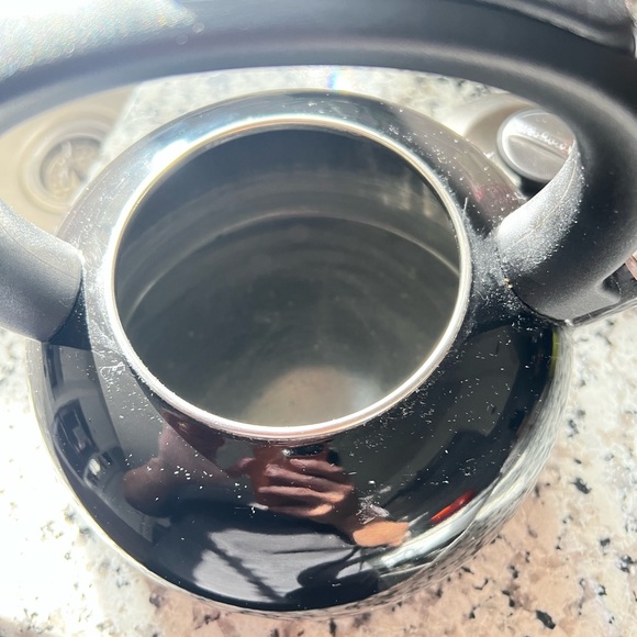Kitchen aid tea kettle - Picture 3 of 5